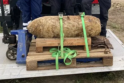 The humble heroes combatting WWII’s explosive legacy