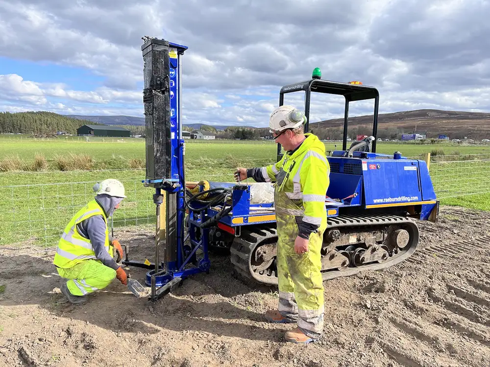 Raeburn drilling and geotechnical northern team producing high quality samples